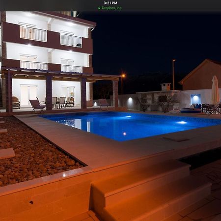 Villa Sandy Apartments Tivat Bagian luar foto