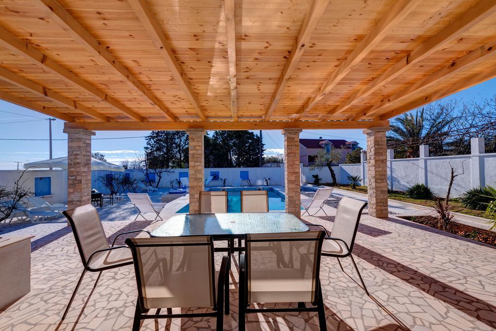 Villa Sandy Apartments Tivat Bagian luar foto