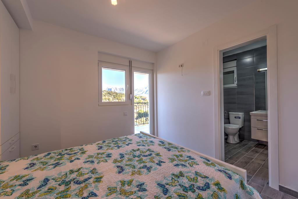 Villa Sandy Apartments Tivat Bagian luar foto