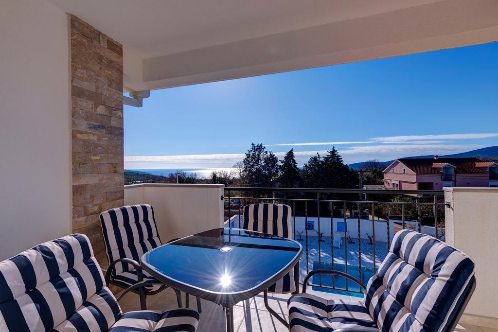 Villa Sandy Apartments Tivat Bagian luar foto