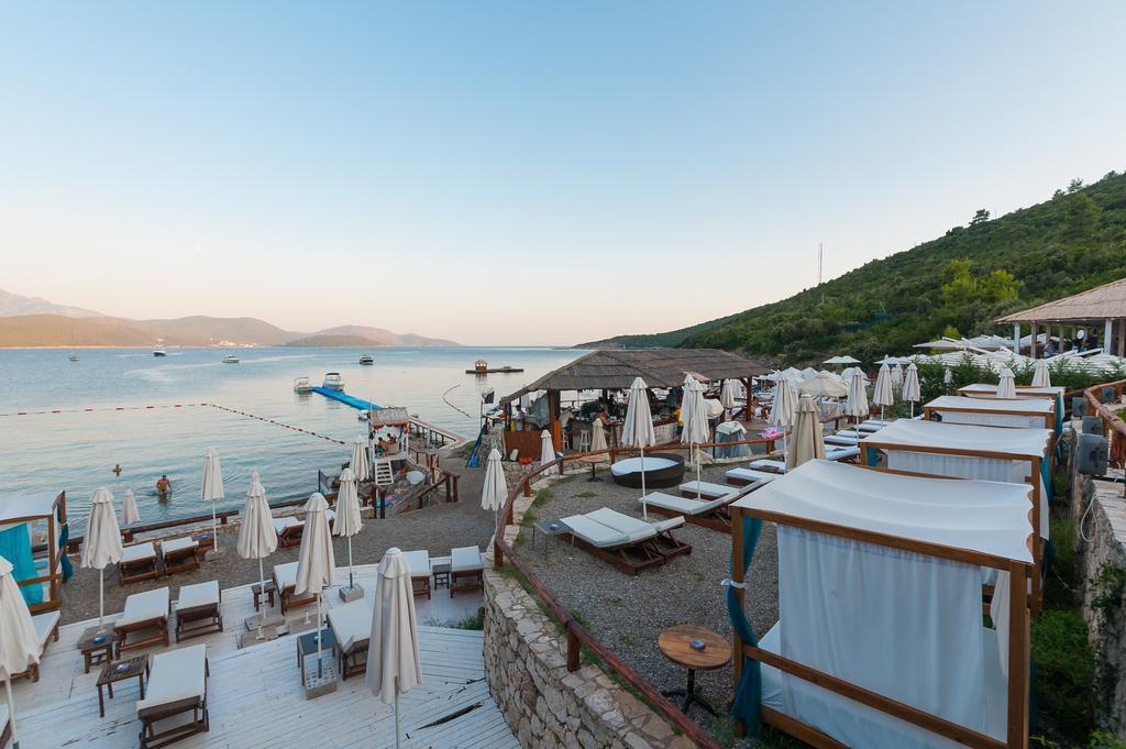 Villa Sandy Apartments Tivat Bagian luar foto
